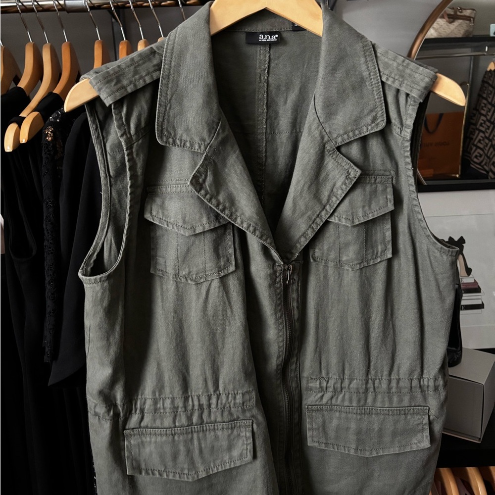 Olive Green Sleeveless Utility Vest
